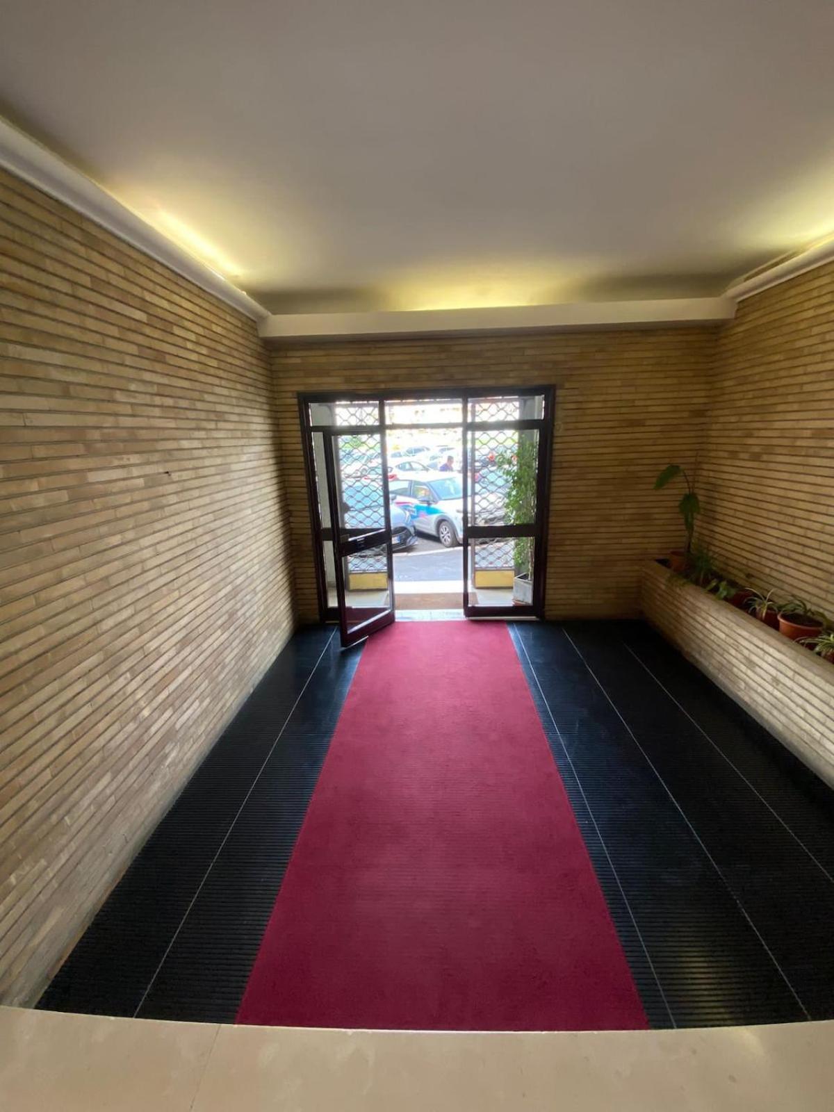 Garbatella, Lovely Mini * Rom